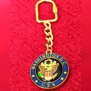 🇺🇲 NWOT WASHINGTON D.C. U.S.A. SWIVEL SOUVENIR KEY CHAIN